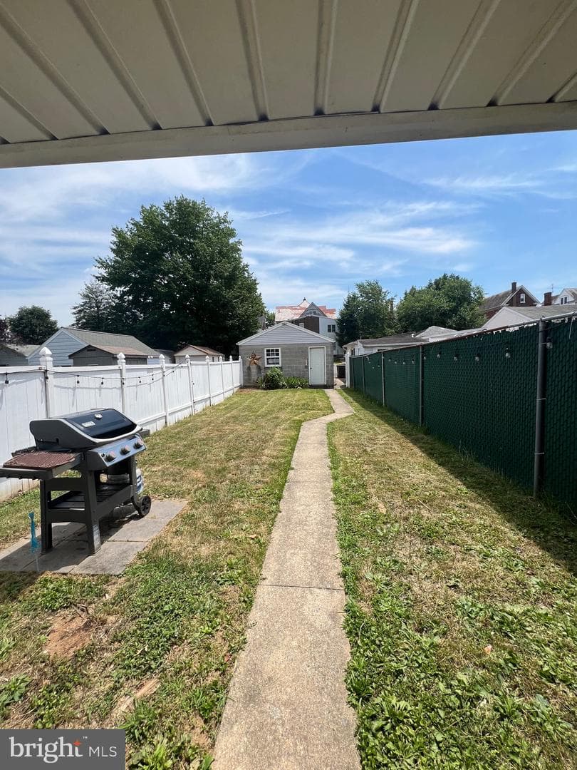 130 N Walnut Street photo 27