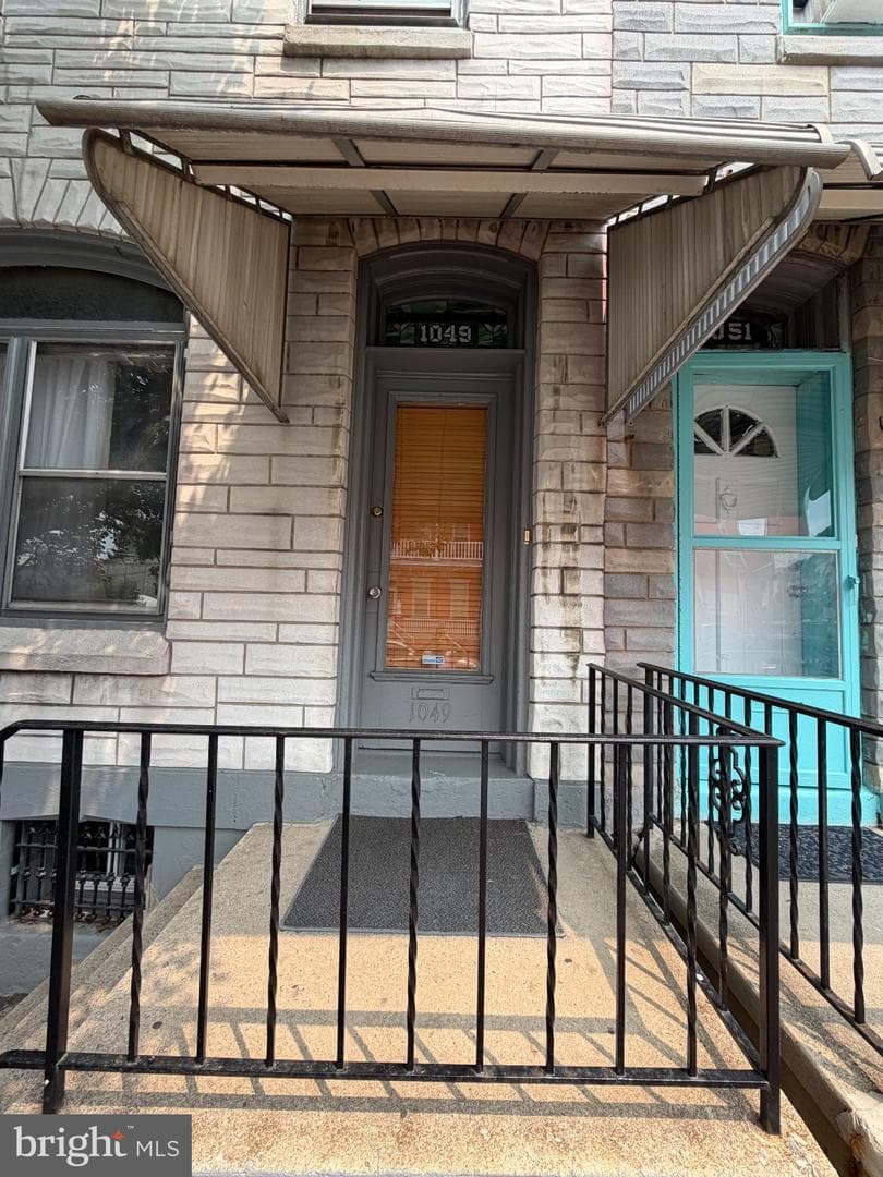 1049 Oley Street photo 4