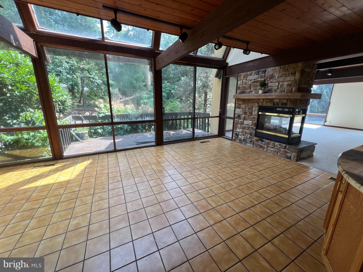 125 Grandview Boulevard photo 21