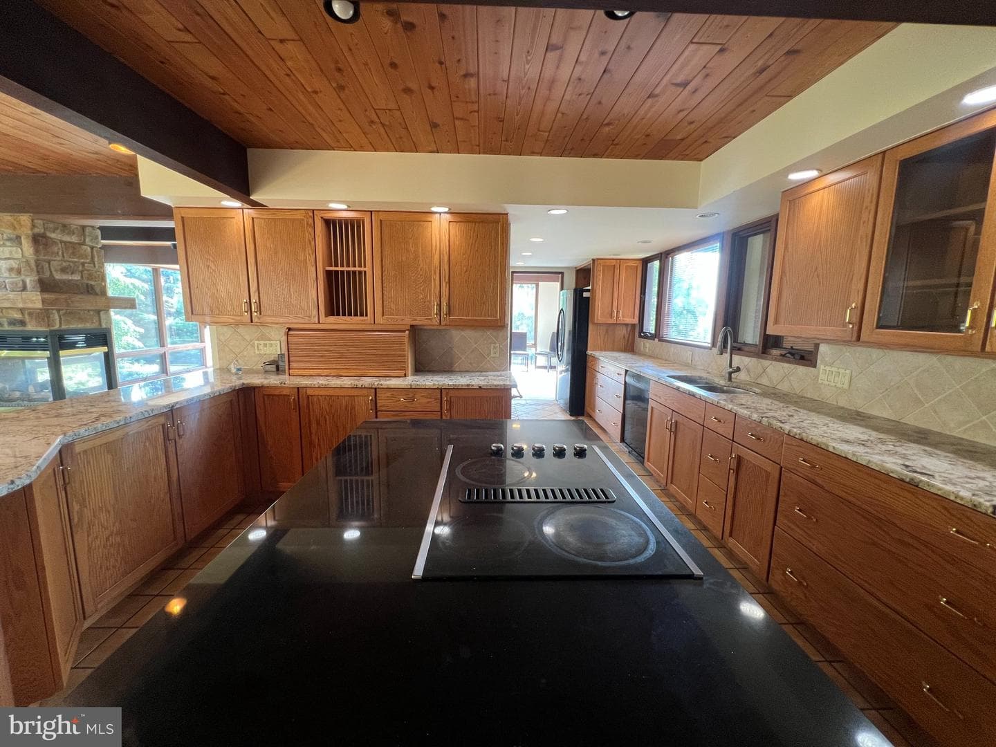 125 Grandview Boulevard photo 23