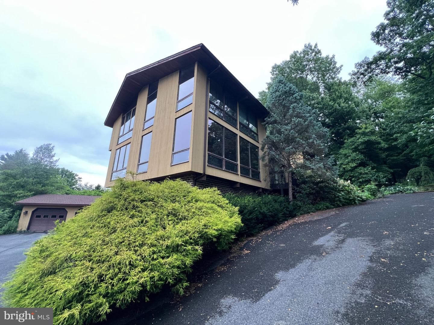 125 Grandview Boulevard photo 6