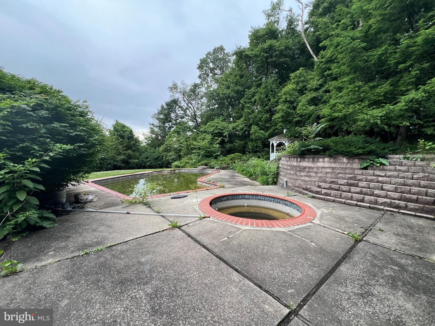125 Grandview Boulevard photo 72