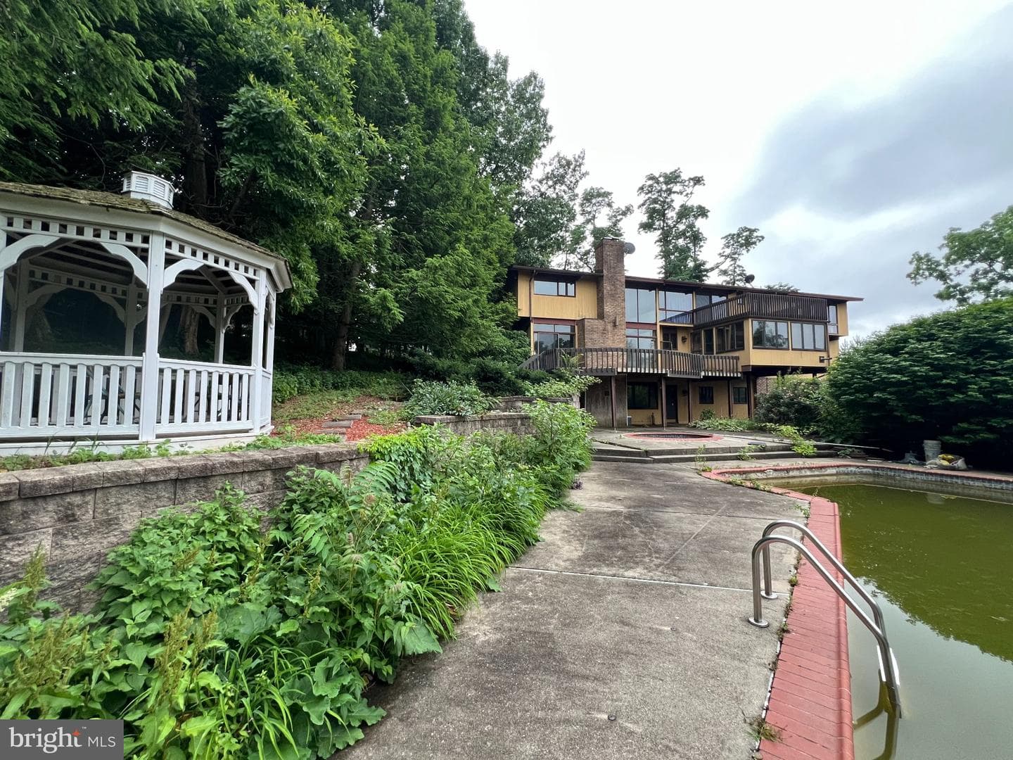 125 Grandview Boulevard photo 74
