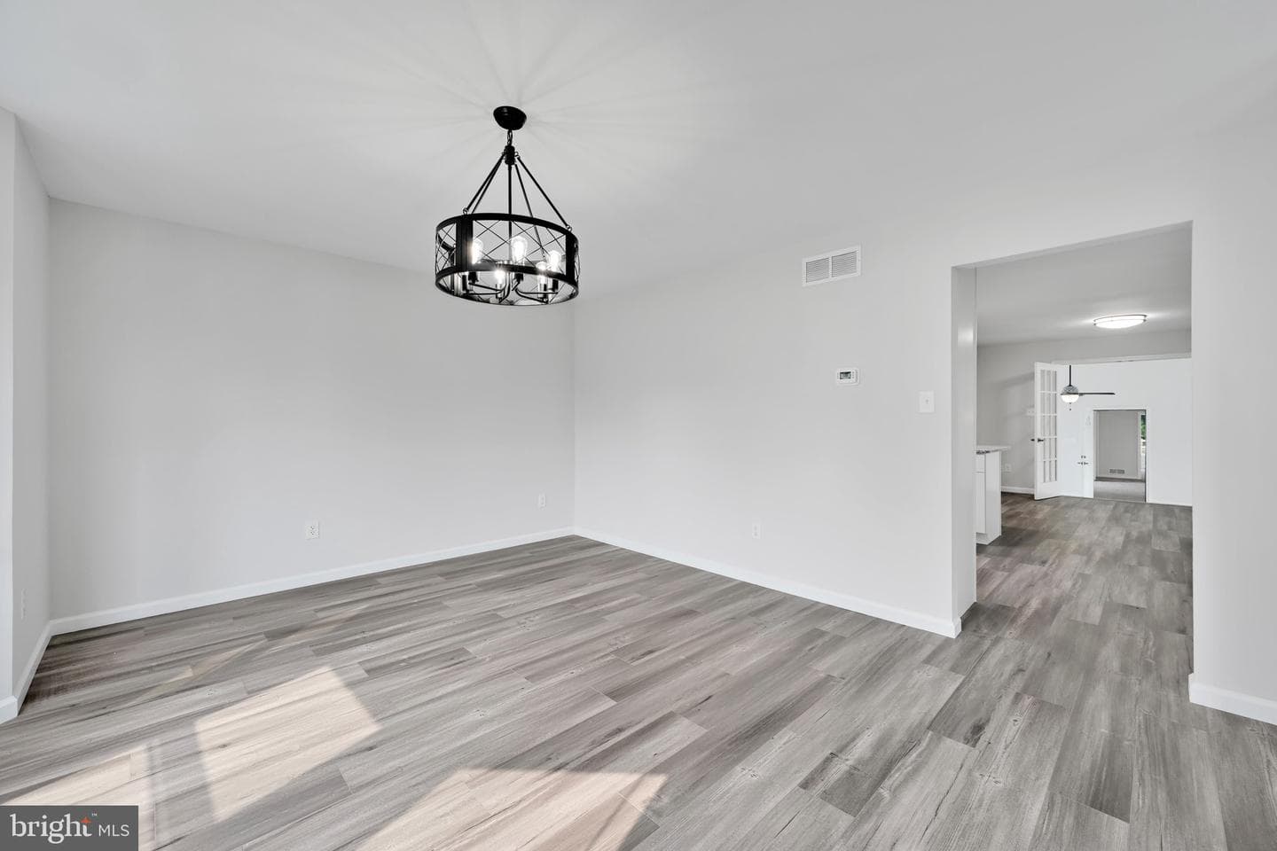 300 Beckley Street photo 16
