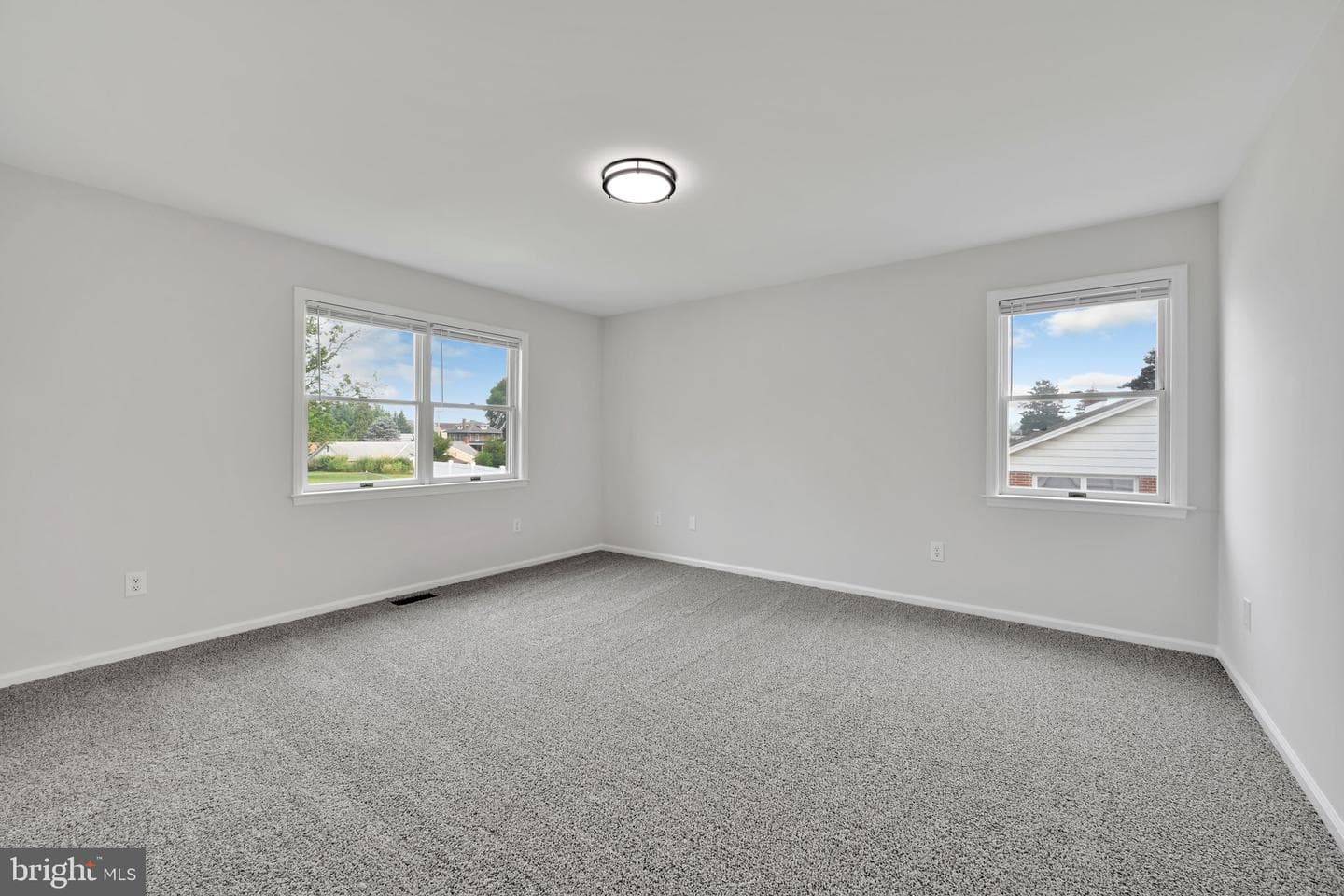 300 Beckley Street photo 26