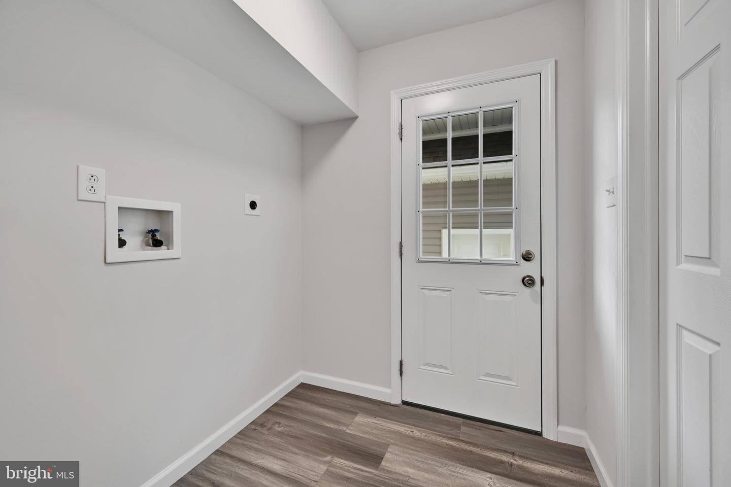 300 Beckley Street photo 58