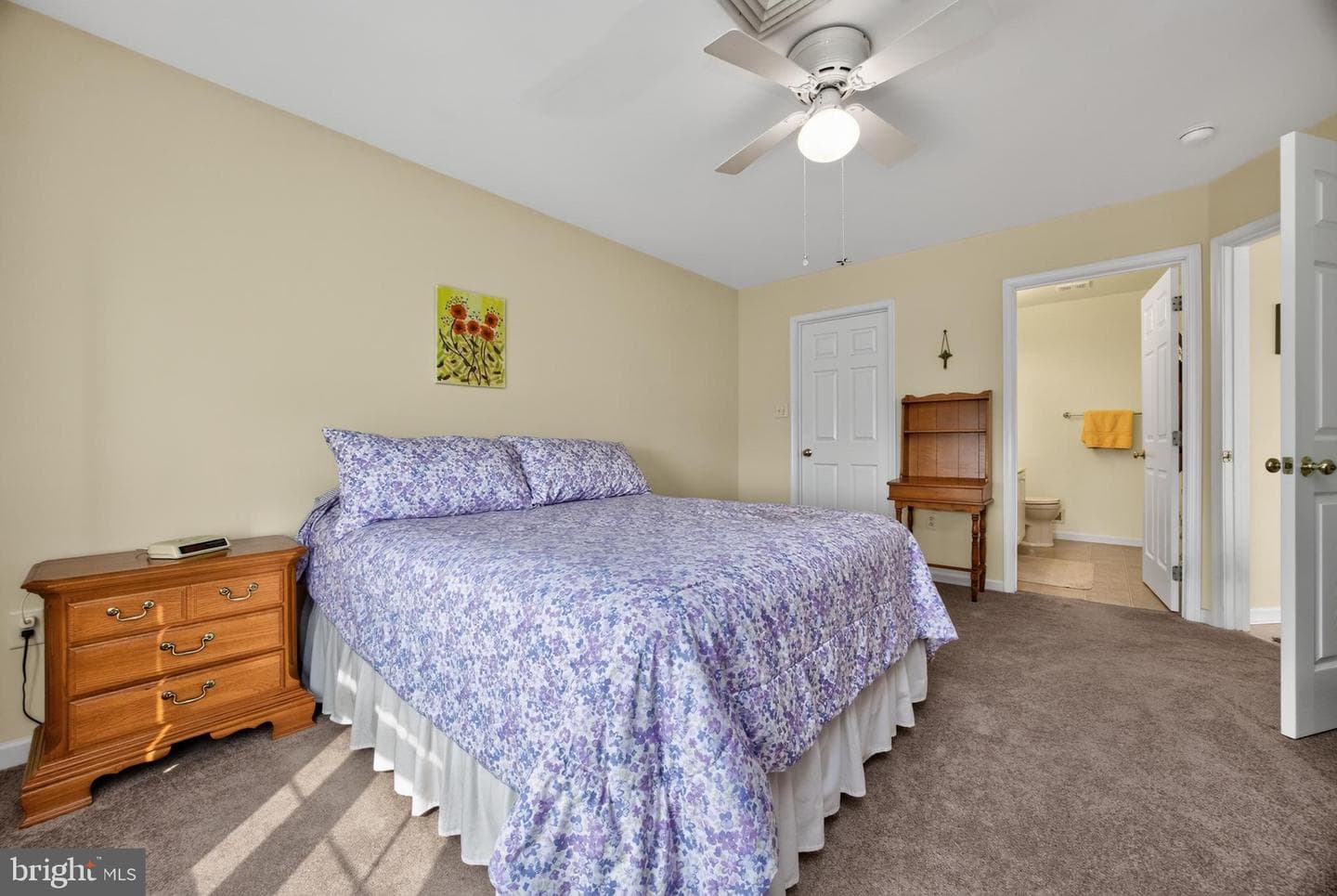 601 Country Lane photo 29