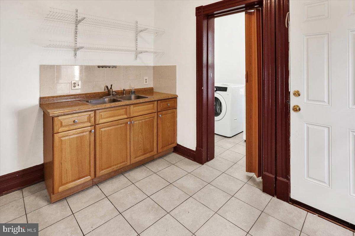 425 Chestnut Street photo 10