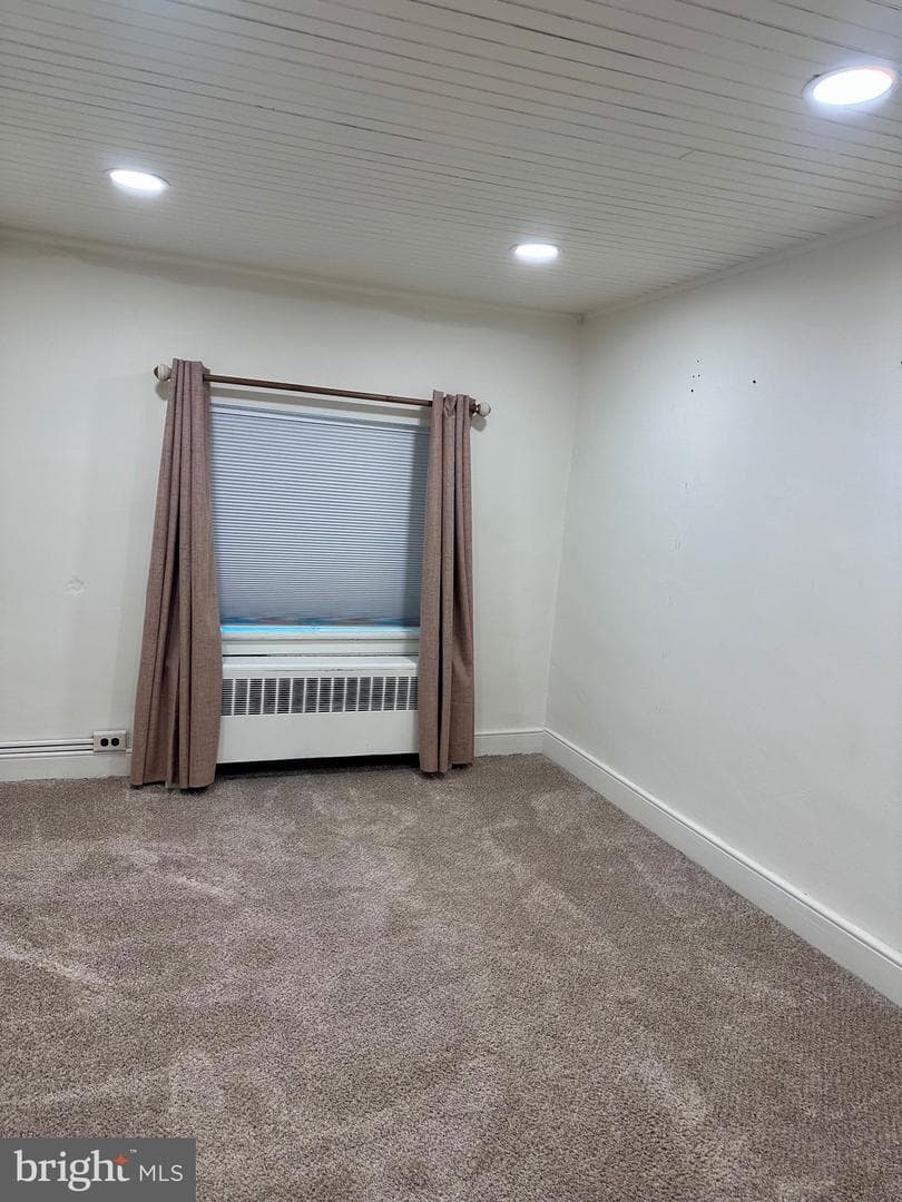 36 S Whiteoak Street photo 13
