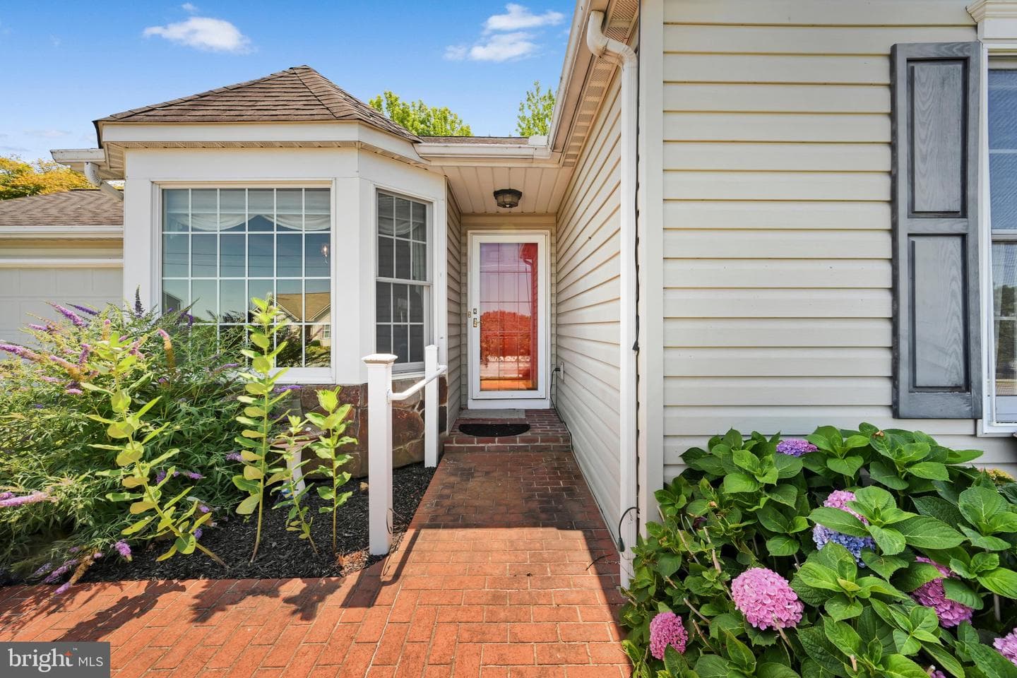 114 Hill Road photo 5
