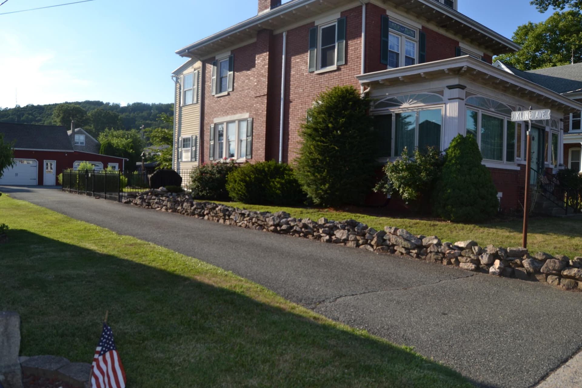 523 Main Street, Bally
