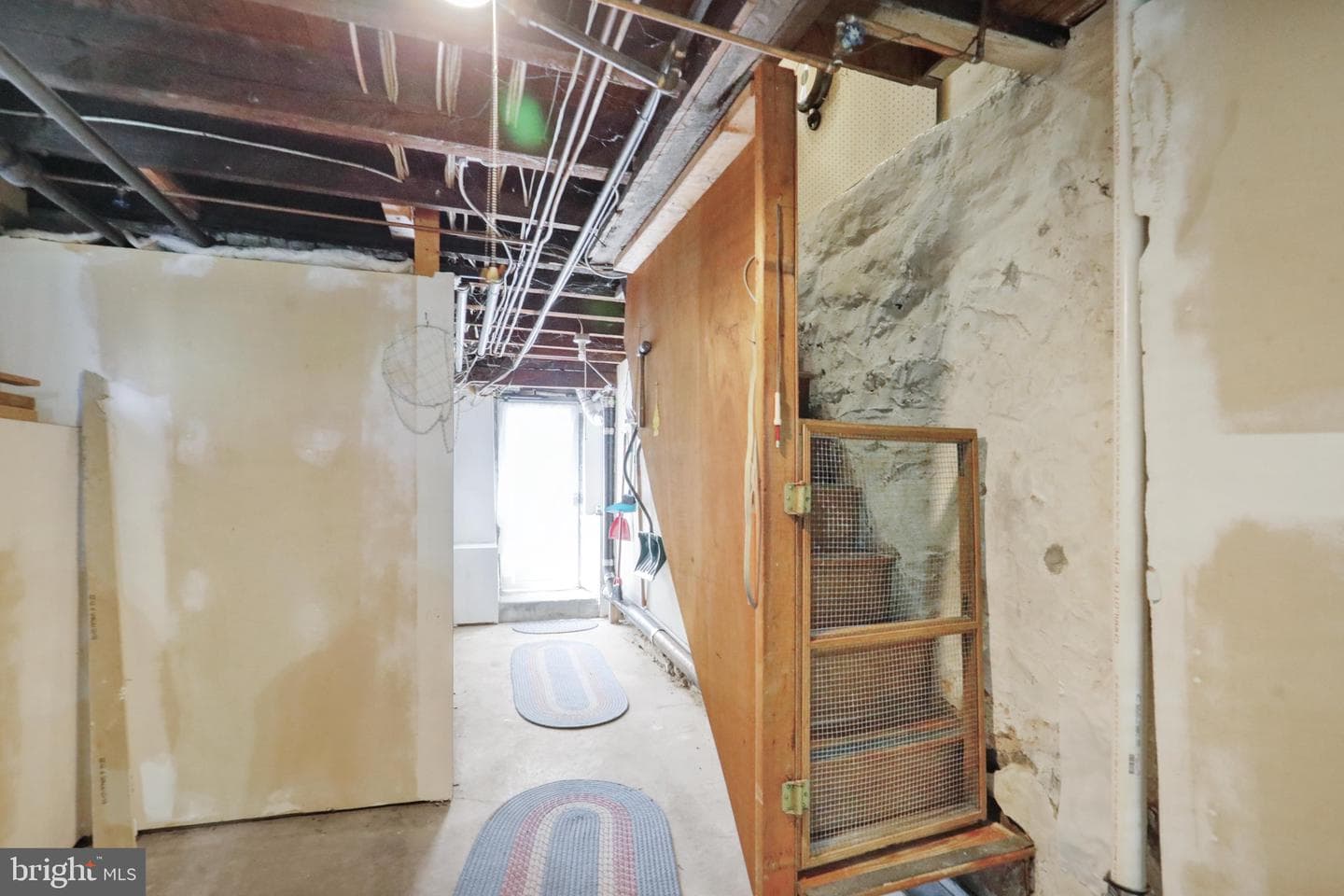 186 Clymer Street photo 29