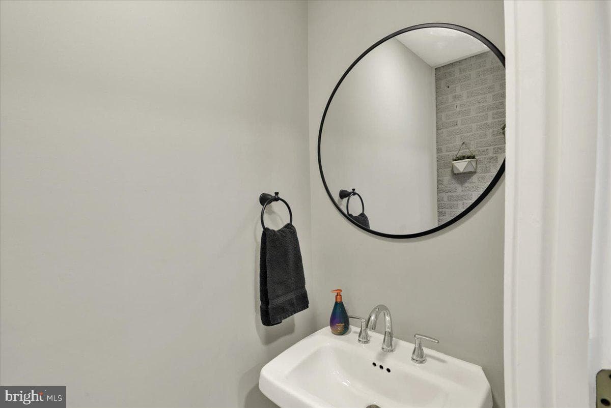 521 Gregg Street photo 13