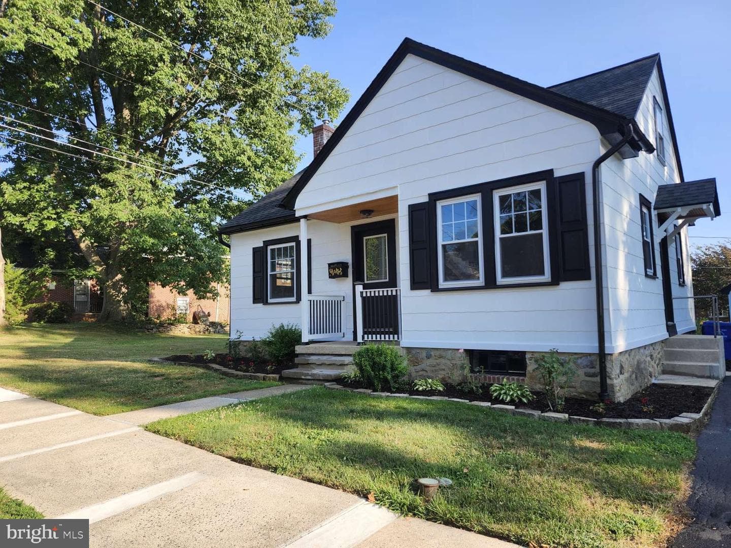 136 E Gaul Street photo 2