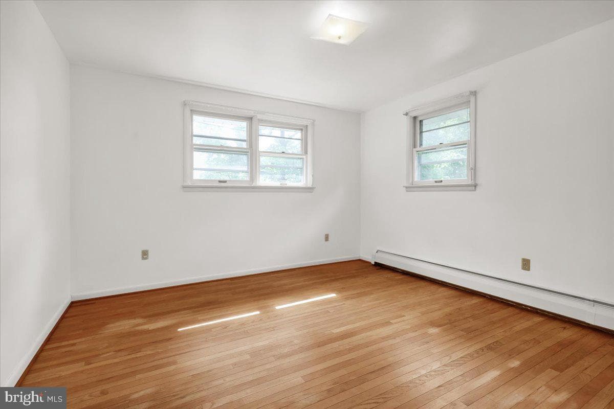 105 Clayton photo 21
