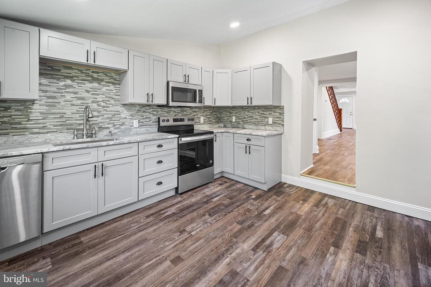 133 Hampton Drive photo 11