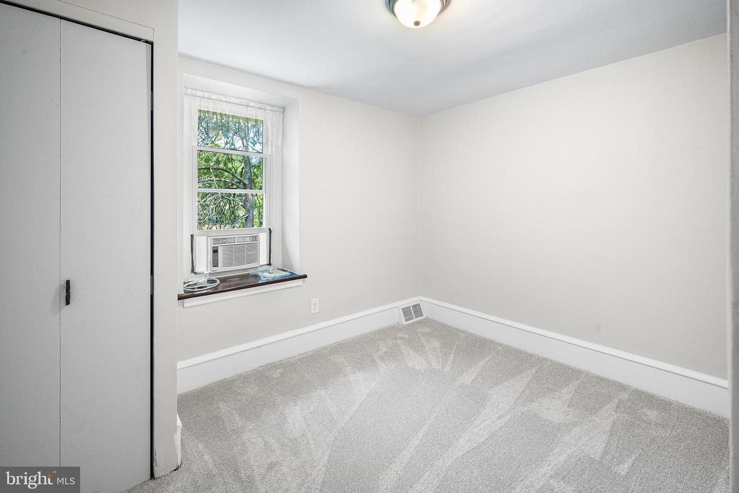 133 Hampton Drive photo 14
