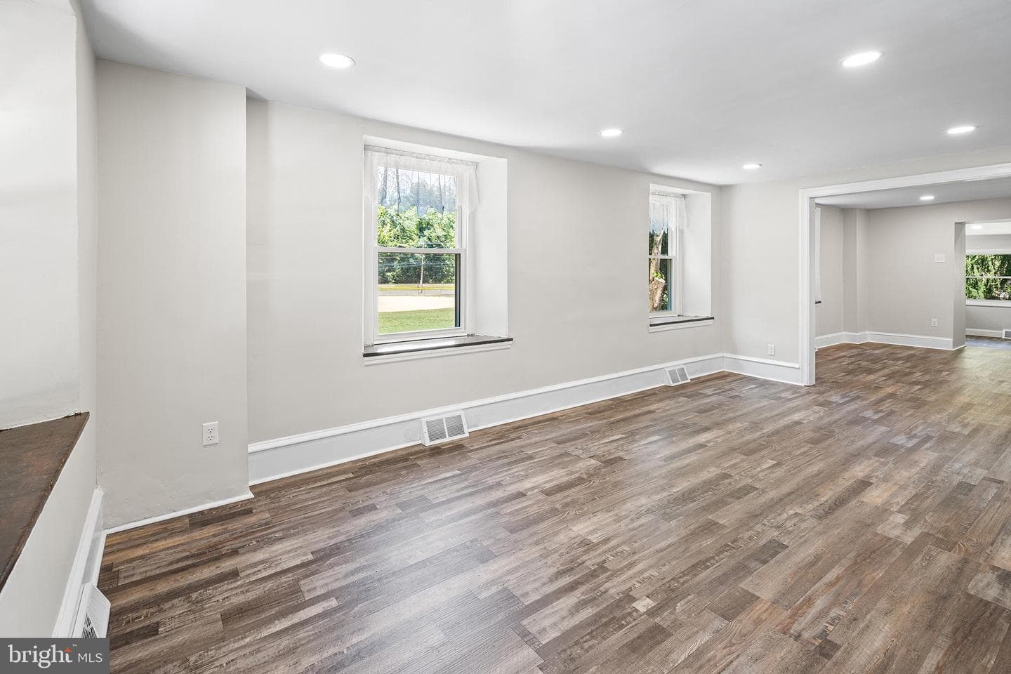 133 Hampton Drive photo 22