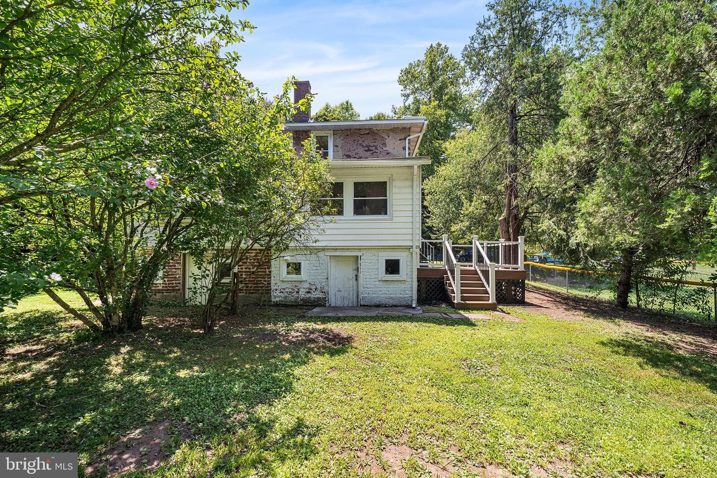 133 Hampton Drive photo 28