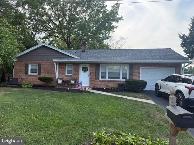 1024 Crestview Avenue photo 1