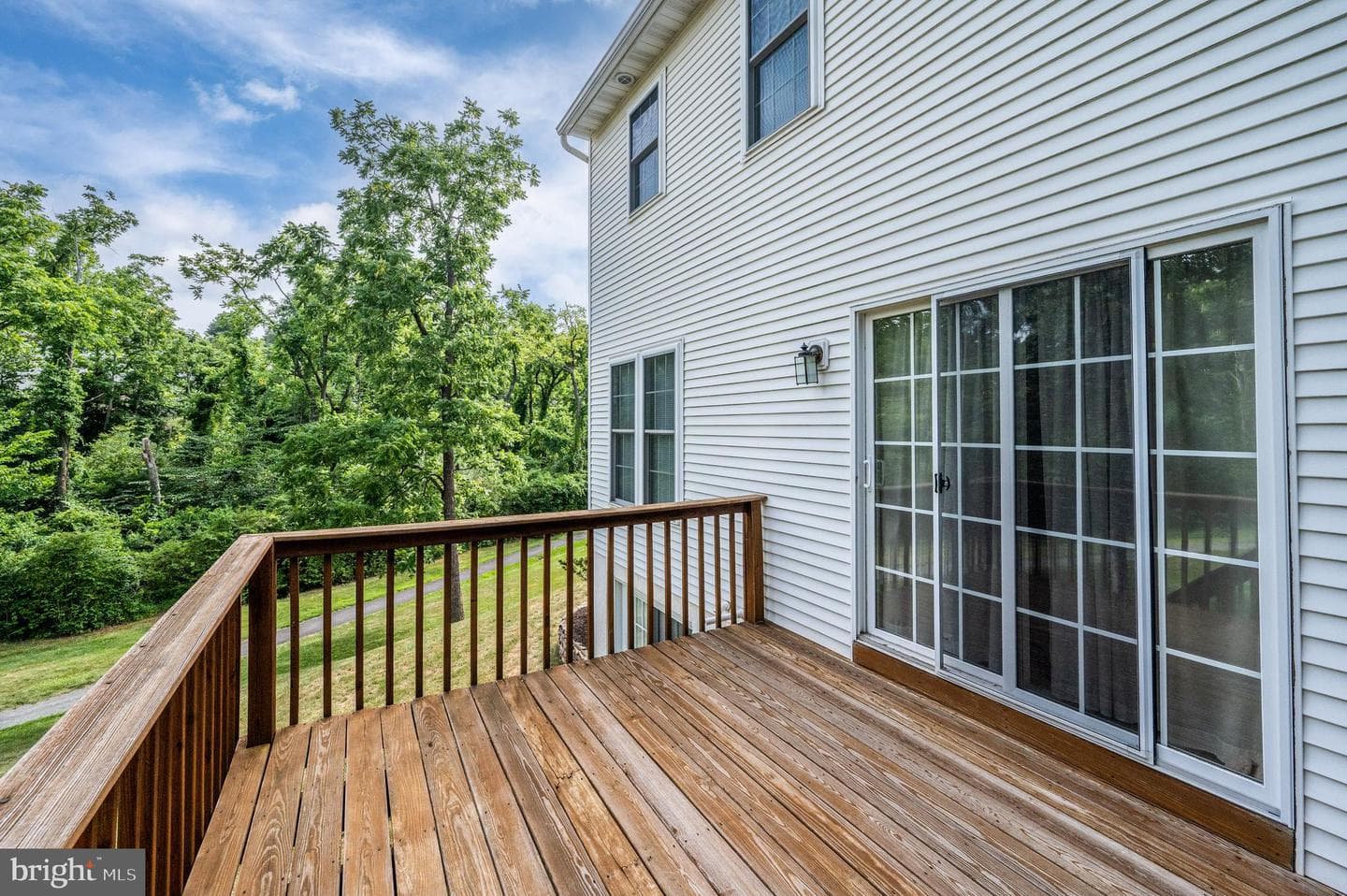 189 Walton Court photo 10
