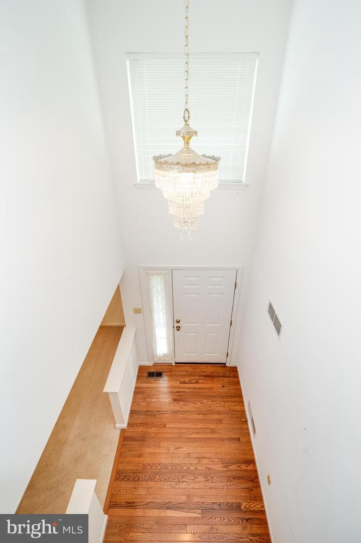 189 Walton Court photo 14
