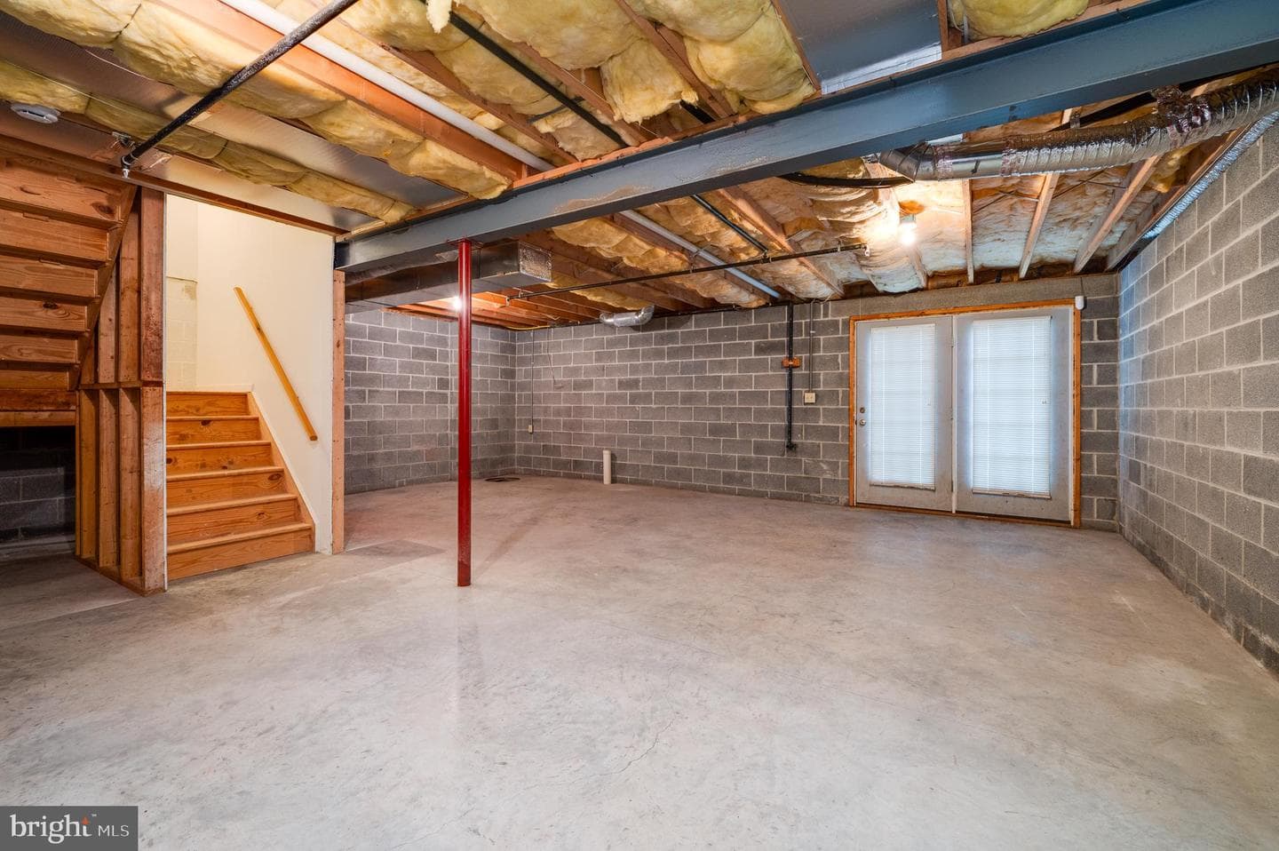 189 Walton Court photo 42