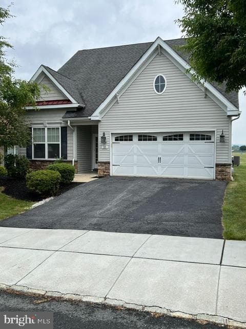 33 New Hope Boulevard photo 1