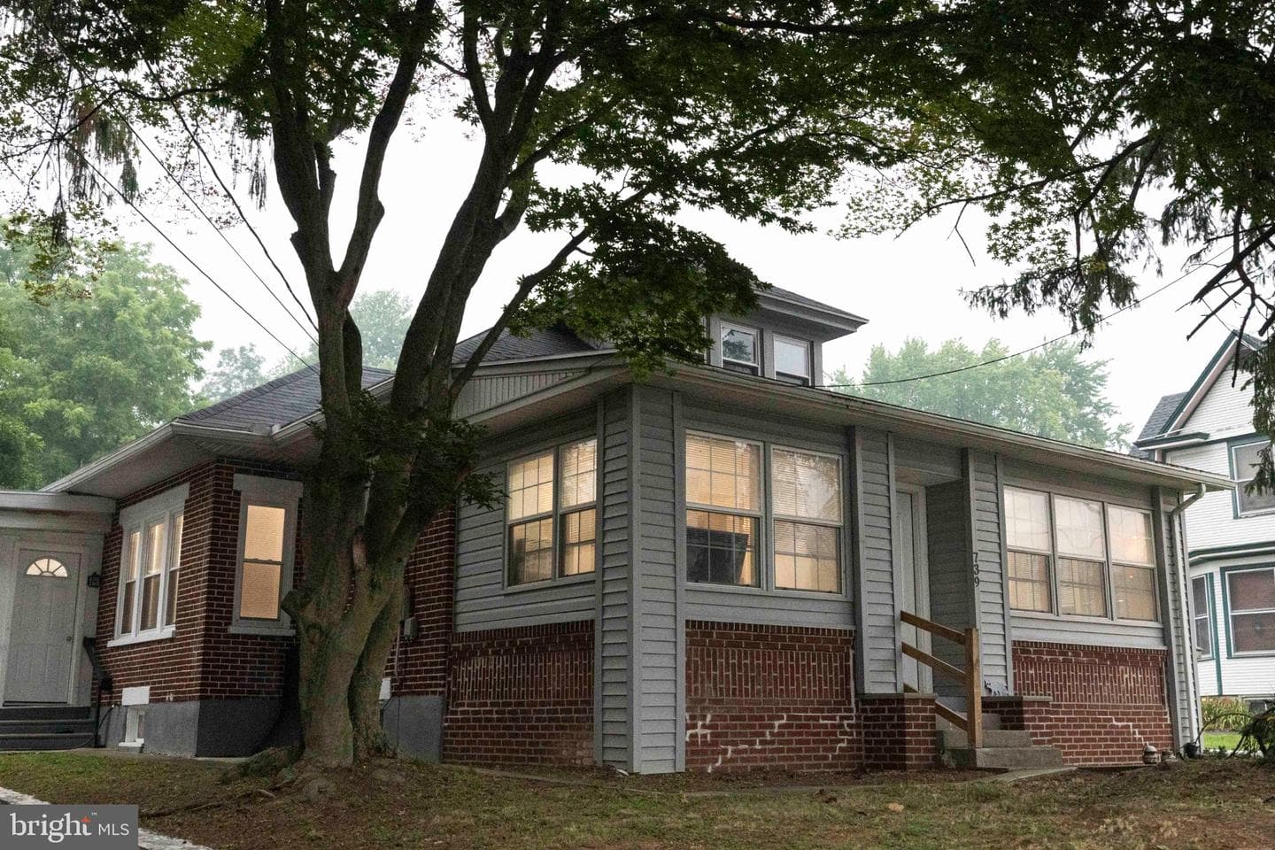 739 S Reading Avenue photo 1