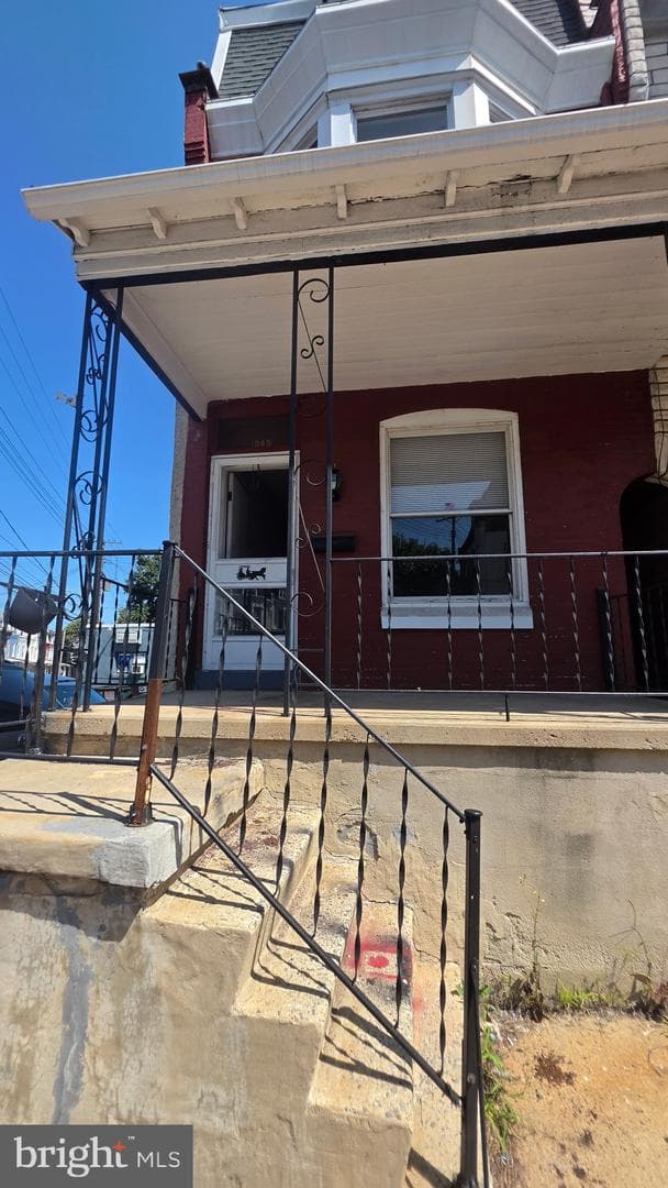 345 Hollenbach Street photo 1