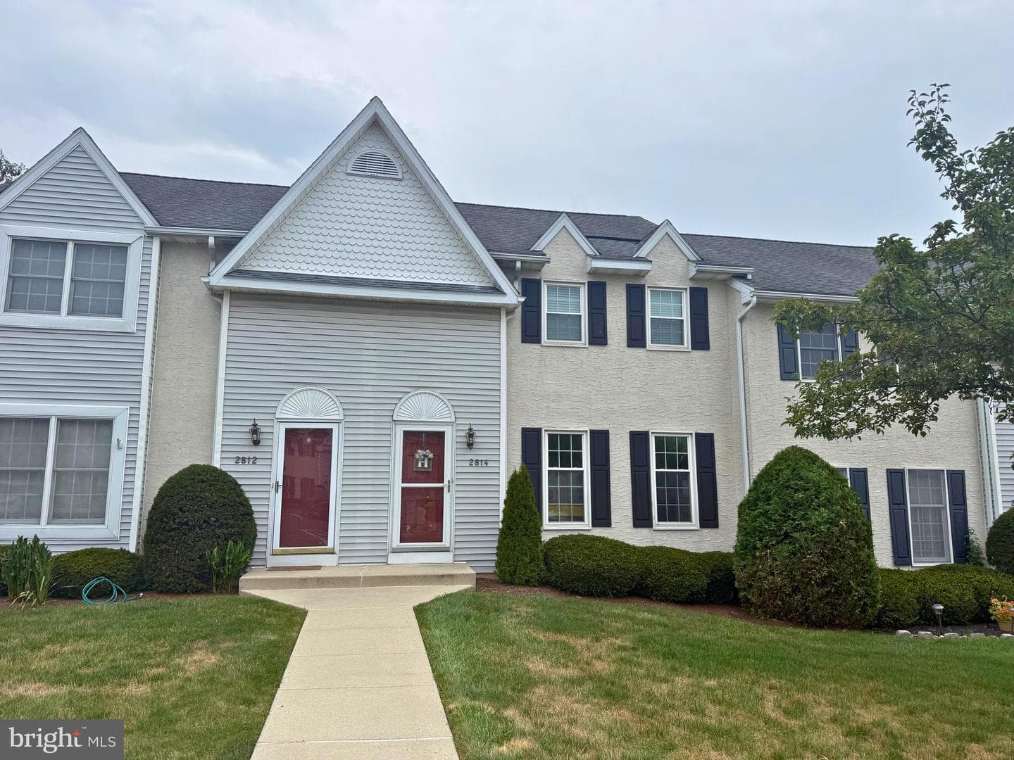 2814 Sturbridge Court photo 1