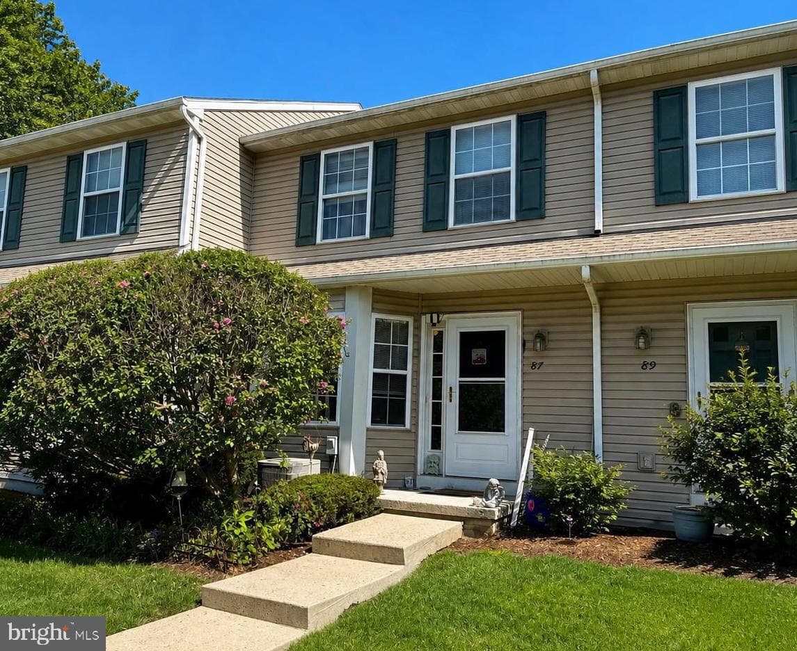 87 Horseshoe Drive photo 1