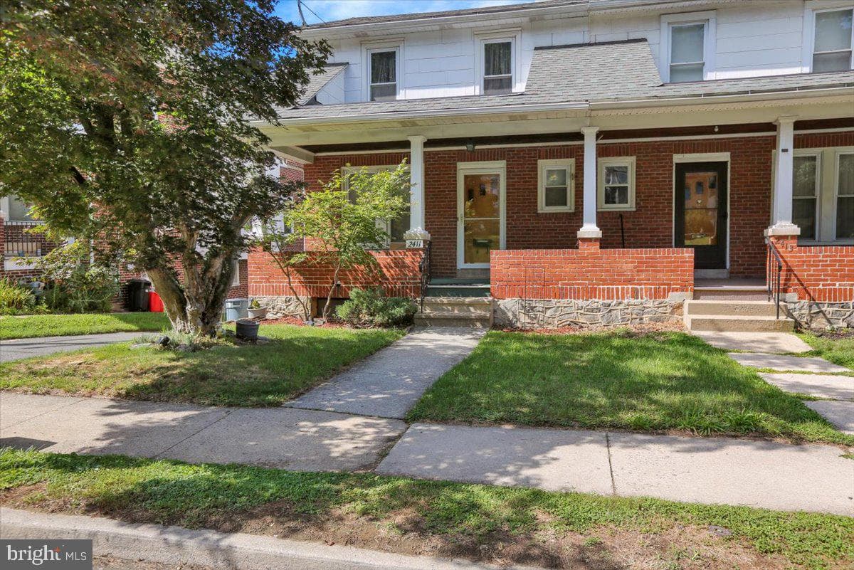 2411 Fairview Avenue photo 1