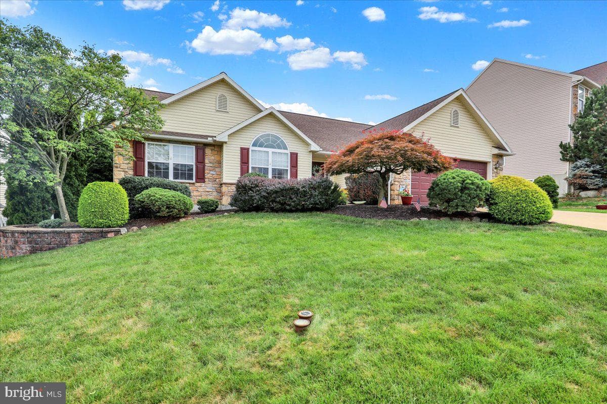 2506 Simon Drive photo 1