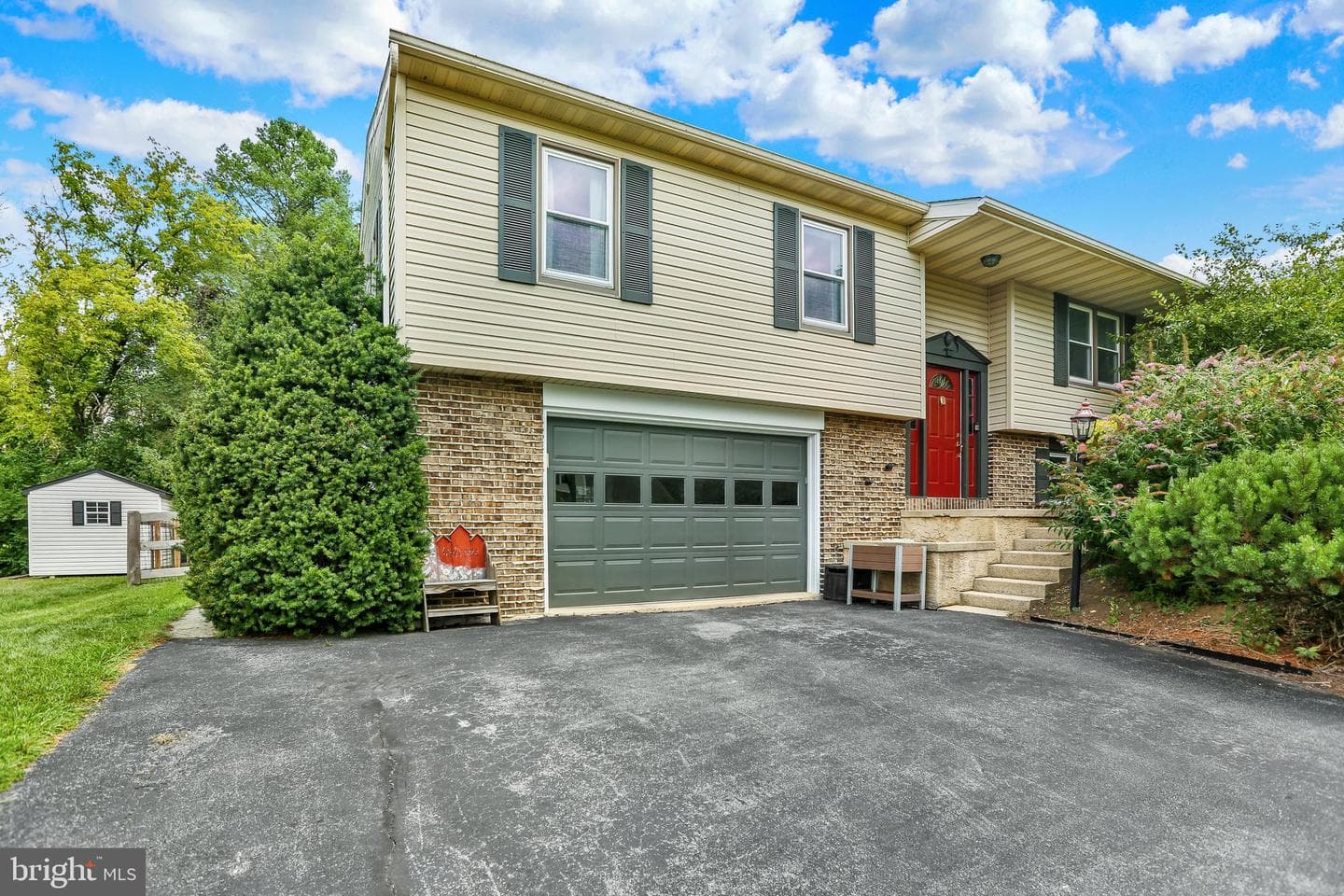 809 Evergreen Drive photo 1