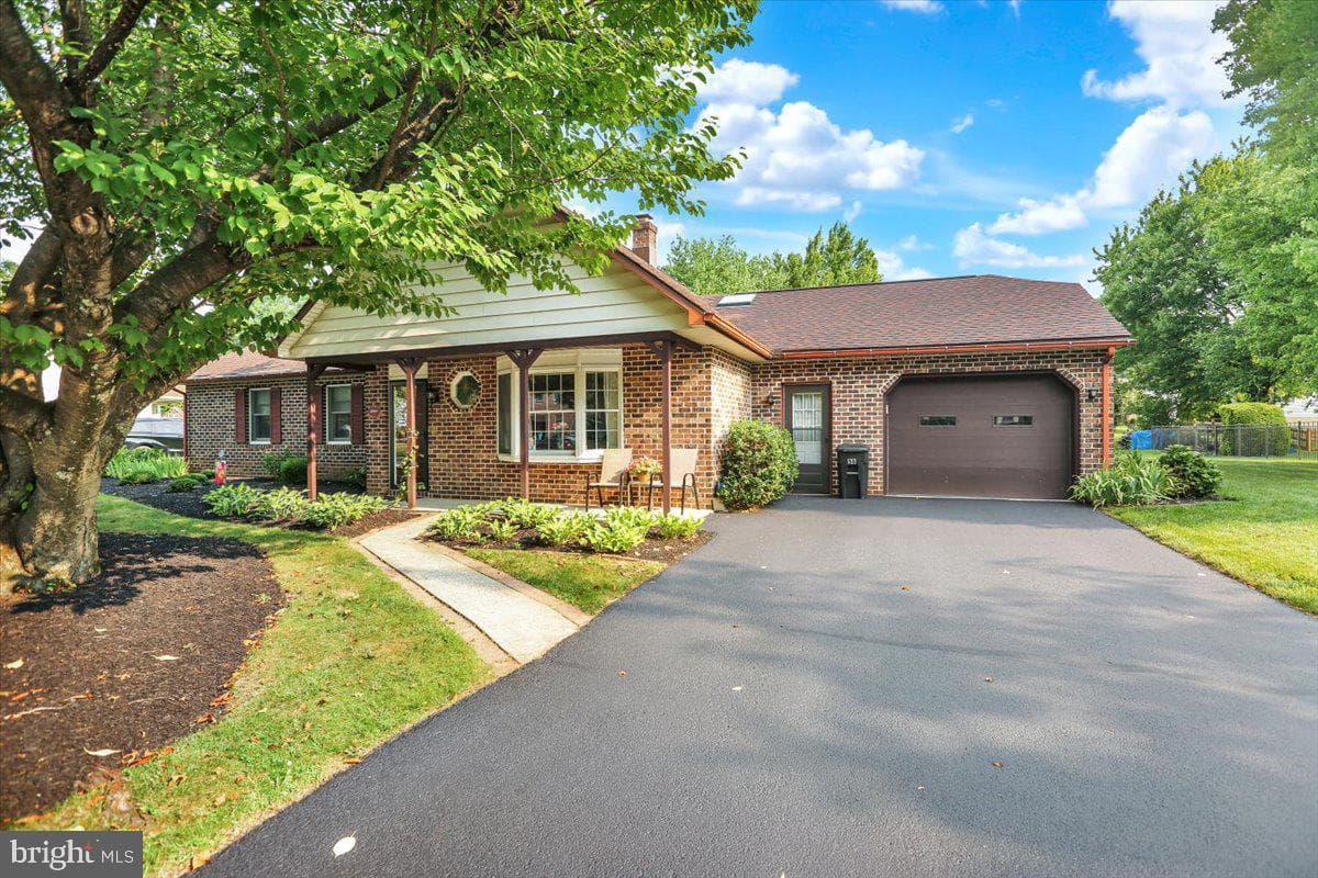 58 Downing Drive photo 1