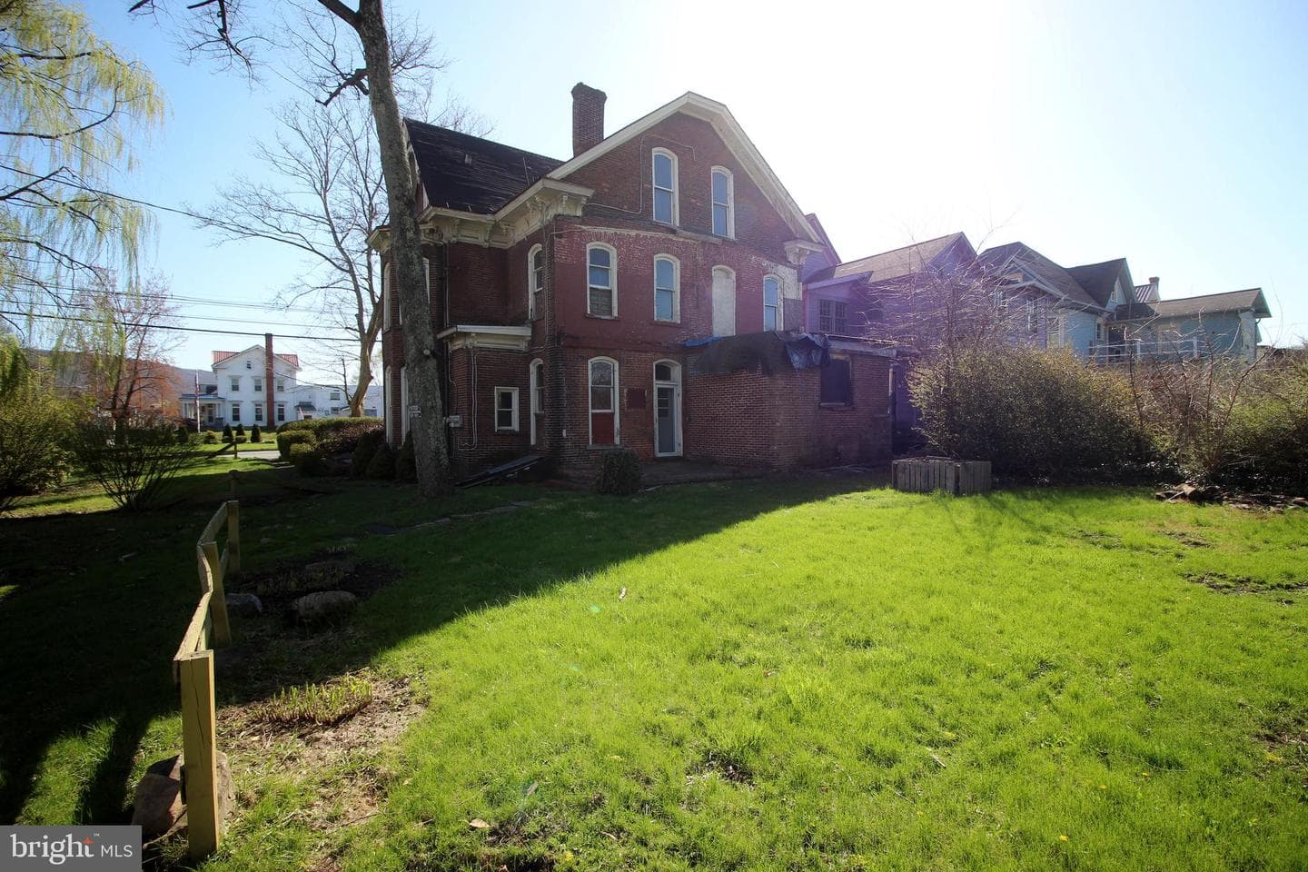 306 W 15th Street photo 3