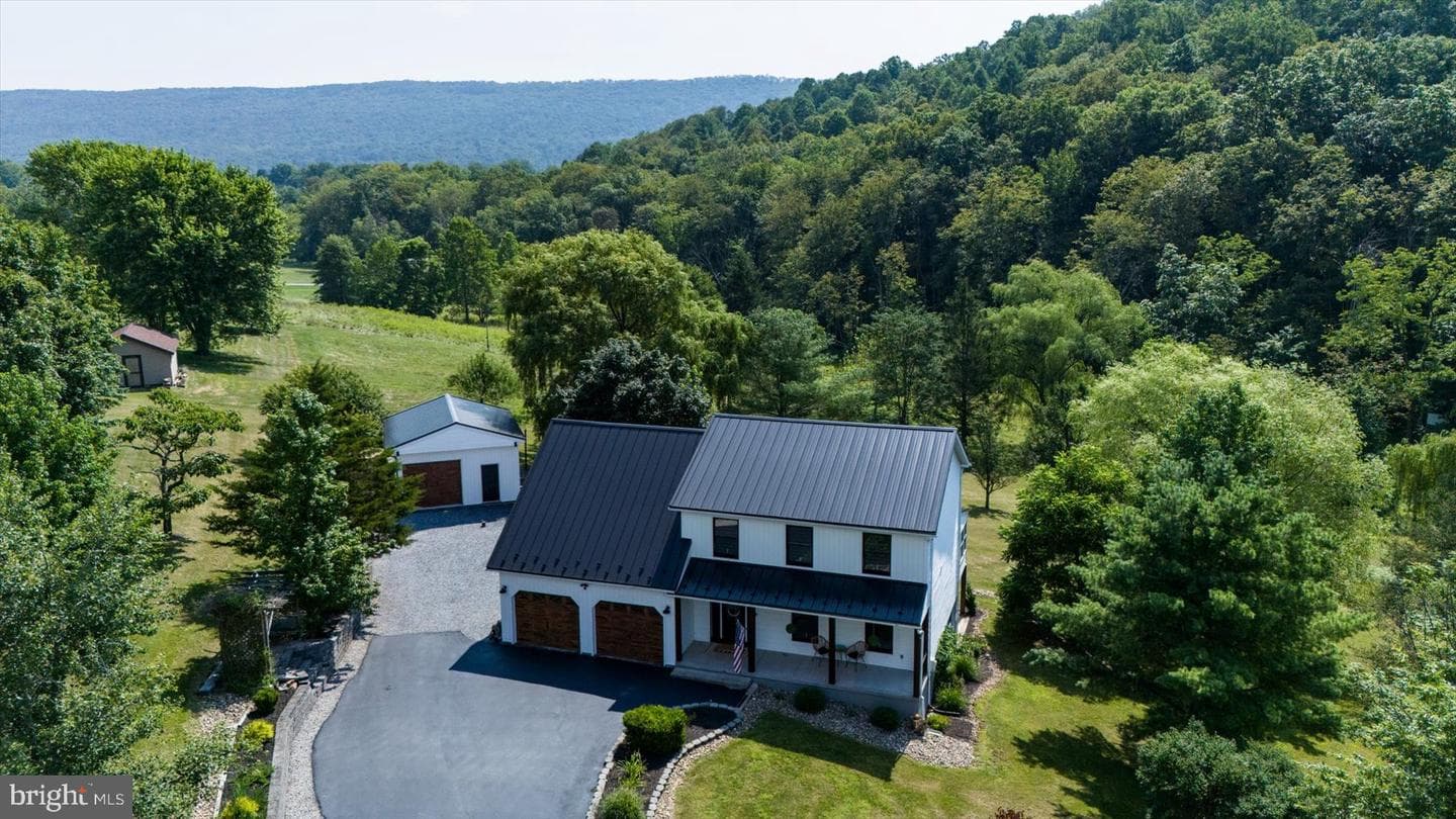 124 Clover Circle photo 54