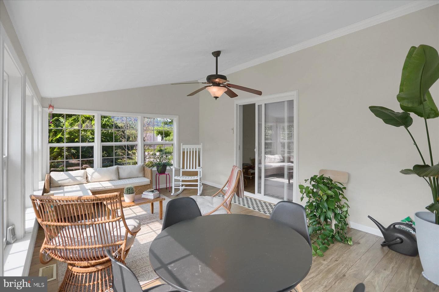 124 Clover Circle photo 8