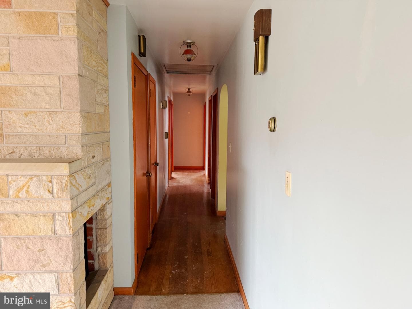 850 Jefferson Avenue photo 9