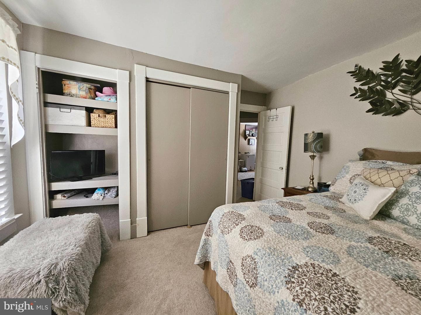 211 Logan Boulevard photo 20