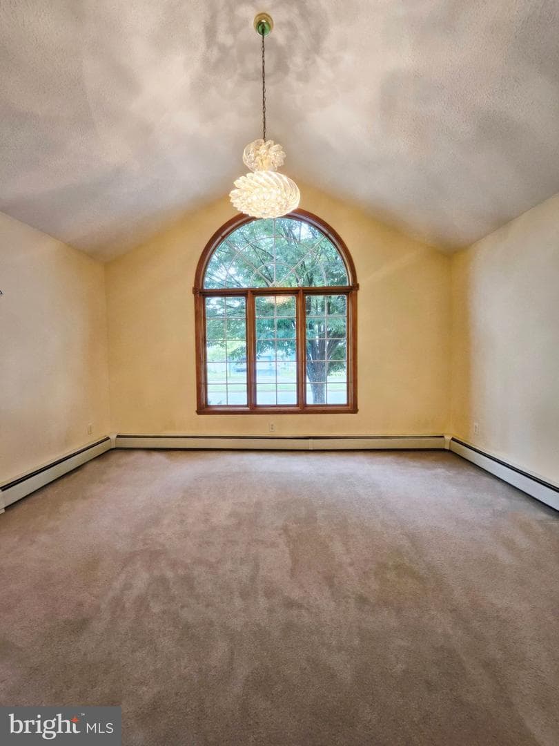 211 Logan Boulevard photo 5