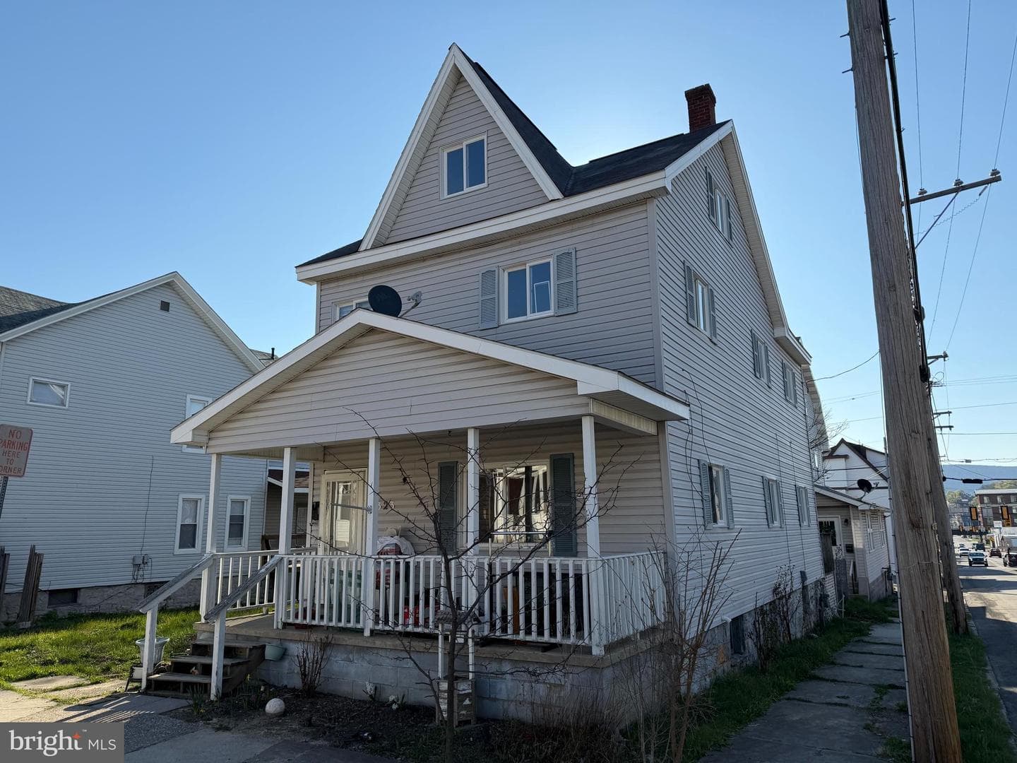 2323 W Chestnut Ave photo 3
