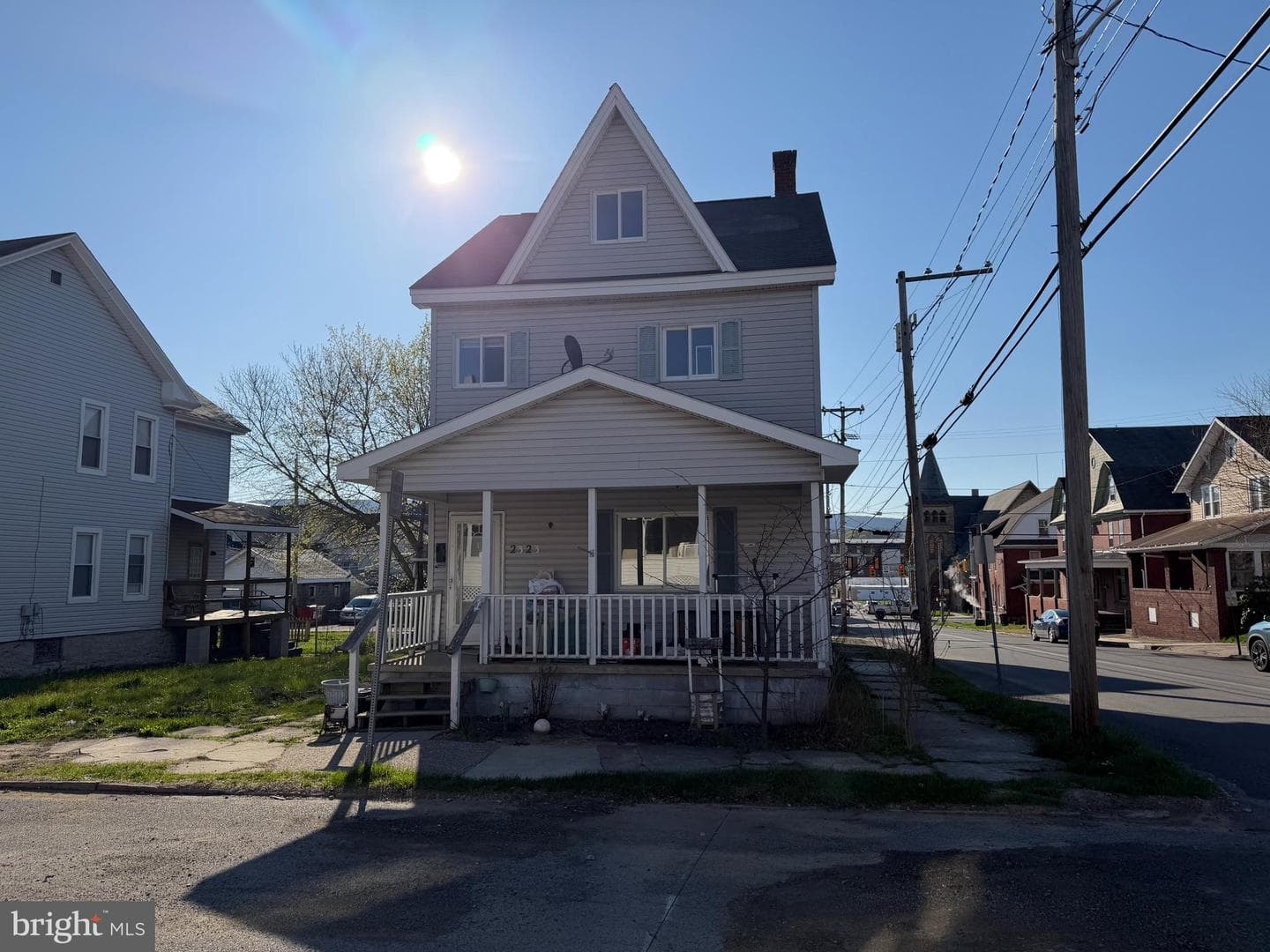 2323 W Chestnut Ave photo 4