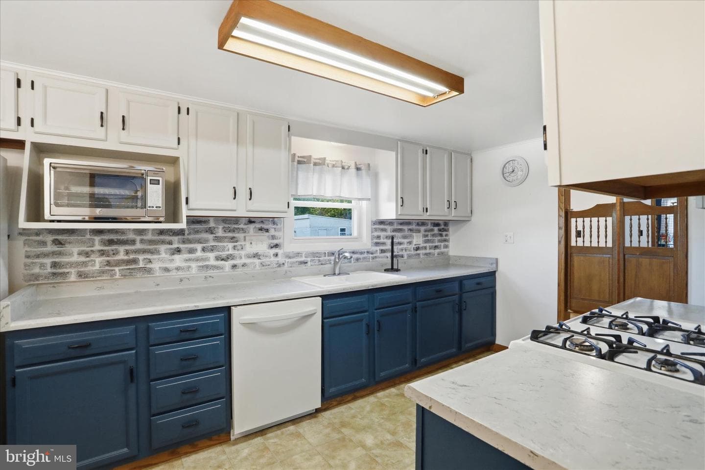 615 Jade Avenue photo 10