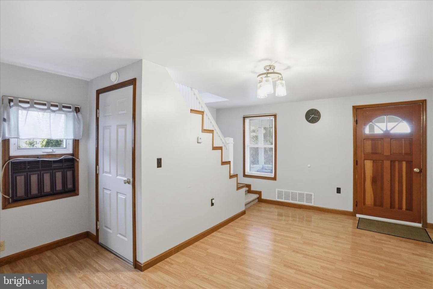 615 Jade Avenue photo 16