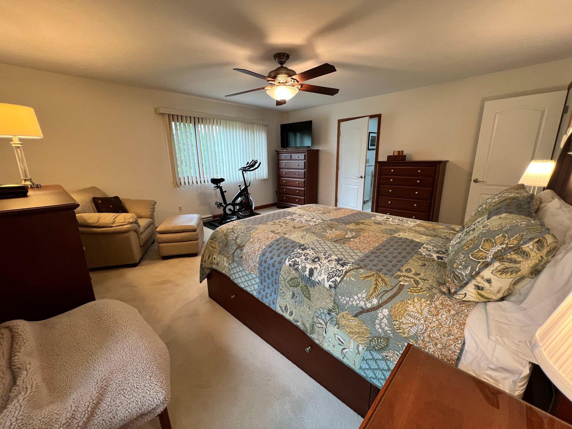 664 Aspen Lane photo 18