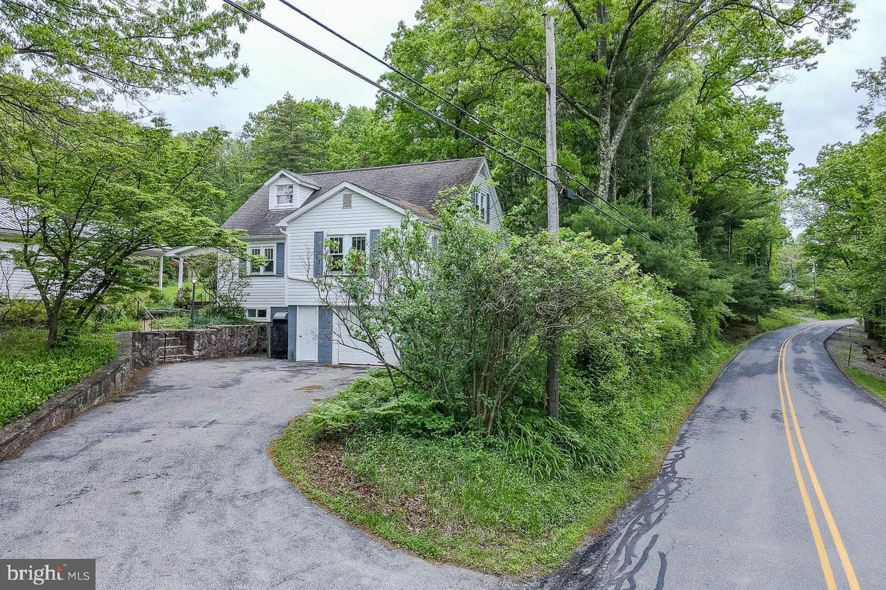1834 Decker Hollow Road photo 13