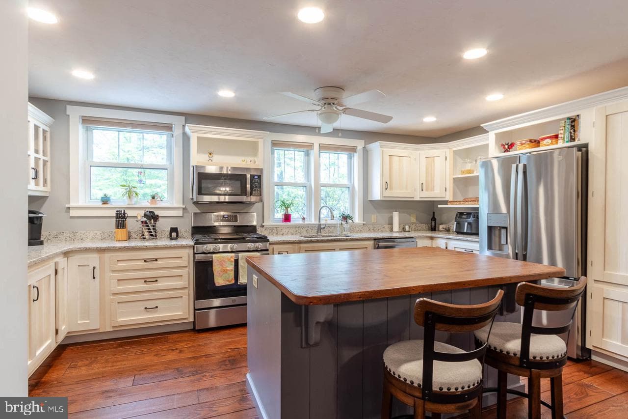 1834 Decker Hollow Road photo 17