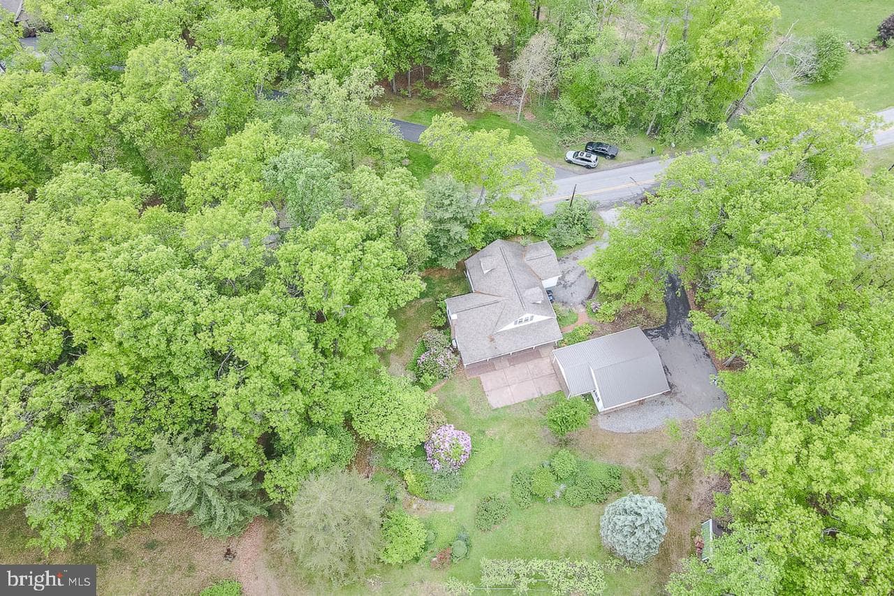 1834 Decker Hollow Road photo 4